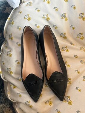 J Crew Black Pointed Toe Leather Flats with Bow Accent